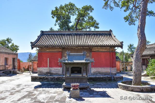 京西深藏千年古寺，灵岳寺藏满宋元密码，庑殿顶形制太罕见