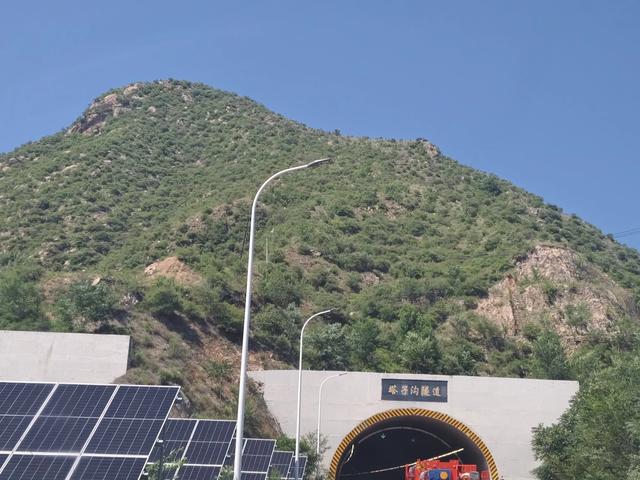 带娃去北极村，第一站从郑州出发到赵州桥打卡，投宿涞源县。