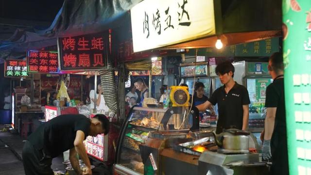 ​国庆在武都，一天吃五顿算多吗？