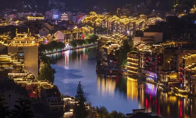 中国夜景超美的七个古镇,趁年轻一定要去看看,你最喜欢哪一个