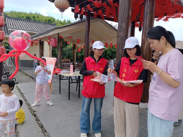 相思小镇“非遗新生八桂漫游计划活动”志愿服务活动