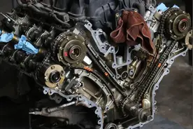 2006年卖160万的凌志LS460，大哥花18万接盘，结果含泪翻新才能开图片