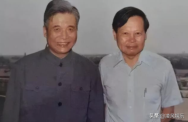杨振宁去世3天后，原来他还留了“遗产”，只有8个字，却字字千金
