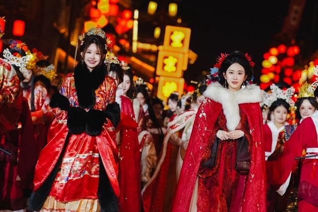 临沂花式闹元宵全攻略：灯会、赏花、优惠、演艺一键收藏！