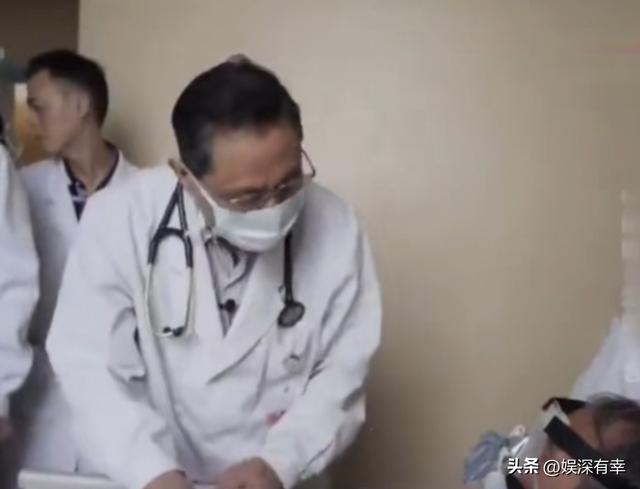 万万没想到，钟南山如今89岁高龄的妻子，也能为他“争光”了