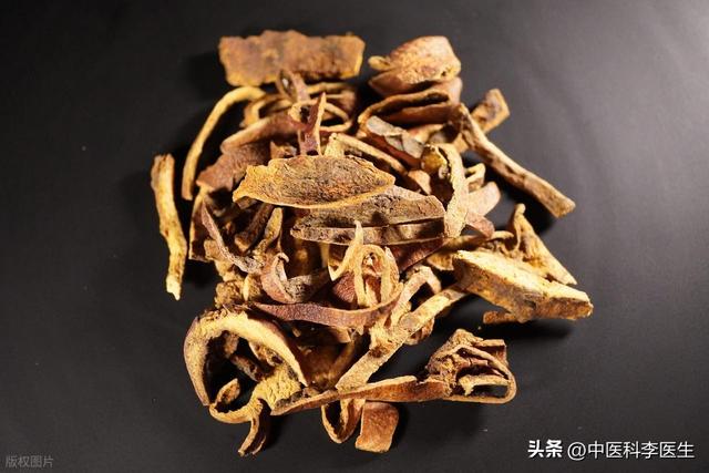 石榴再次引起关注！老话说“一个石榴五副药”，功效和禁忌需搞清