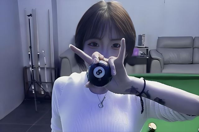 台球厅被曝“特殊服务”：包暗藏玄机，美女助教服务有猫腻