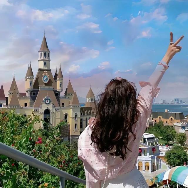 “总有一句文案是为你而写”