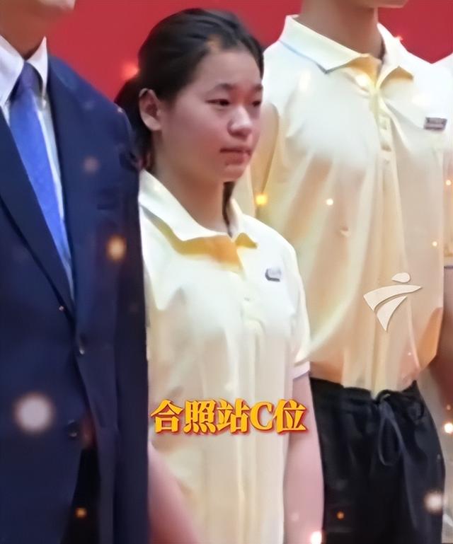 陈若琳问全红婵：大学一个月生活费多少？全红婵的回复显情商