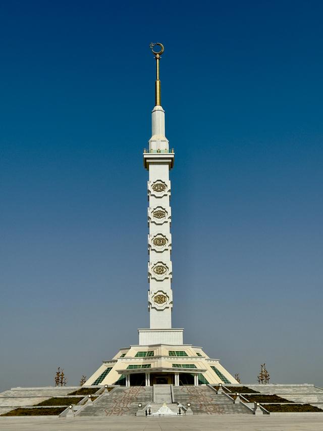 全球最难进土豪国，比朝鲜还封闭，入境要核酸，7毛一升汽油！