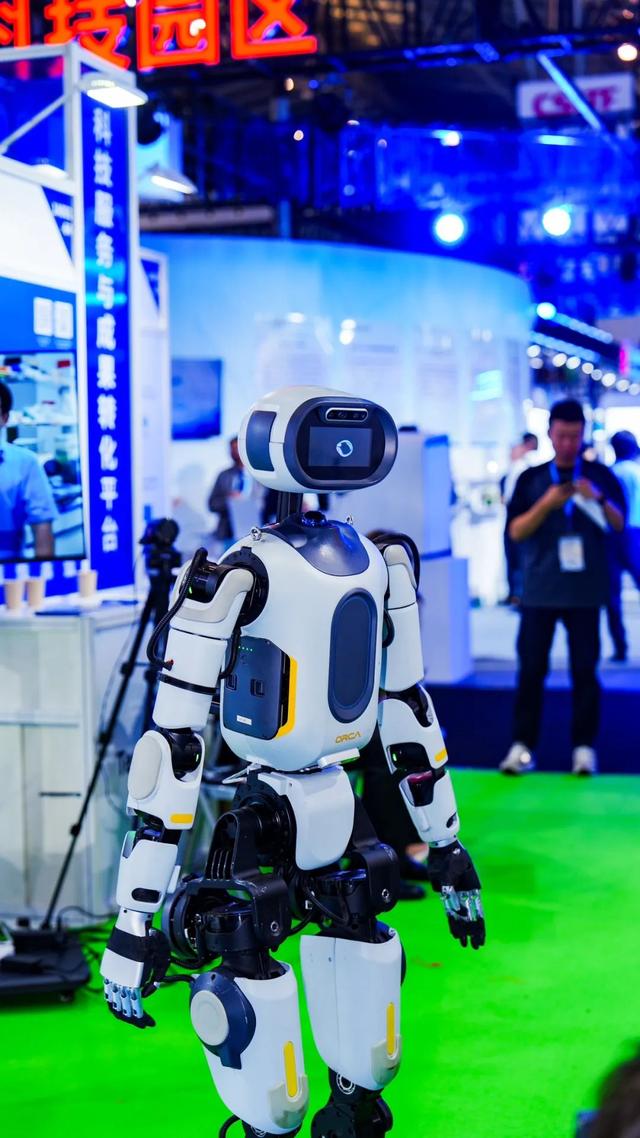 硬科技+软服务！上交会技术转移专区创新火花齐聚→