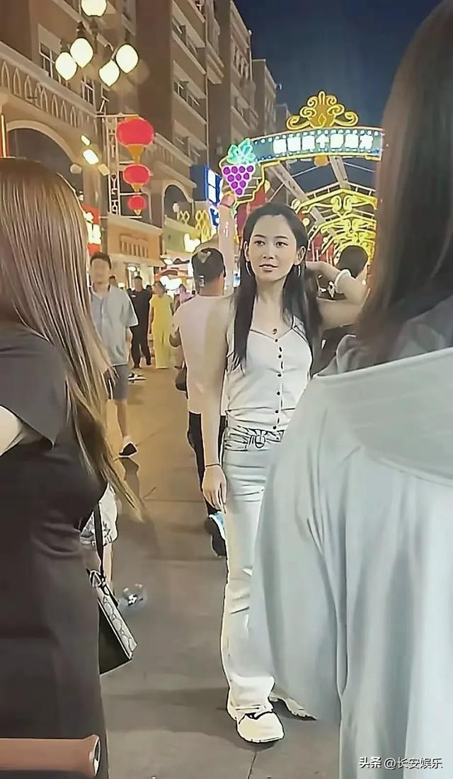森林北没了滤镜和美容后，感觉和我们普通人一样，大街一抓一大把