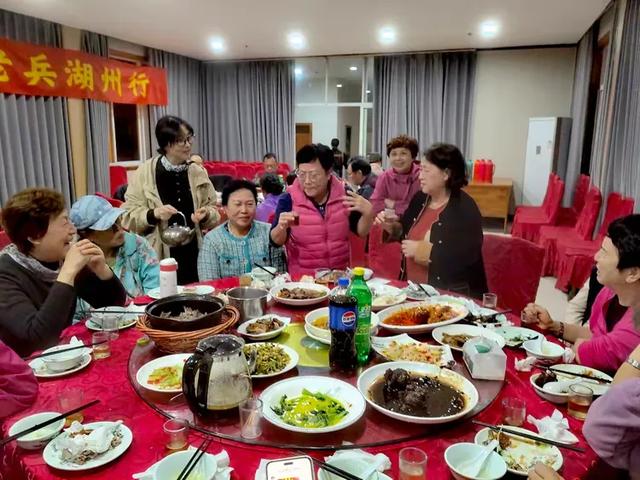 相约在湖州,相聚在梦萦——记原福空医院老战友2025年湖州行