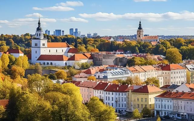 驱逐中国外交官	、阻挠两岸统一！遭反制后又跑来求和，晚了