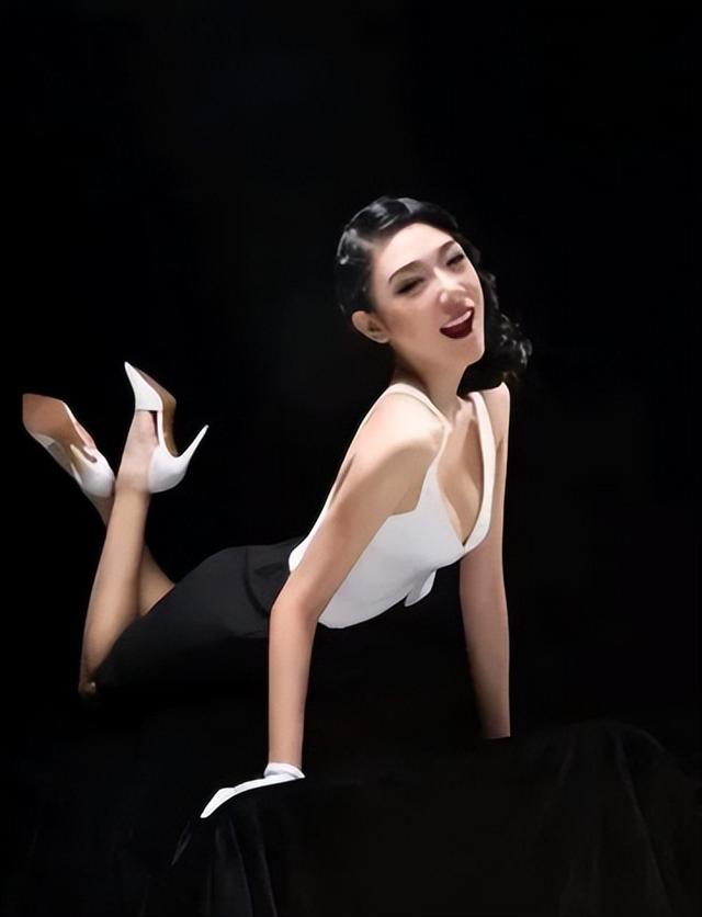 李泽楷被她迷得神魂颠倒，林丹为她不顾妻儿，她究竟有什么魅力？