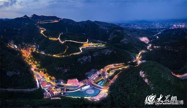 邀您共赴异域山野之约——红叶柿岩夜游4月23日重启，风情季正式启幕