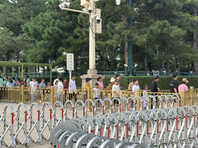 2025年9月21日，北京毛主席纪念堂前发生的真人真事，大家看看吧