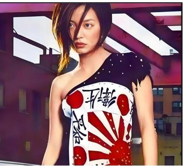 死心不息！劣迹艺人赵薇走投无路，15岁女儿成她的最后一根稻草