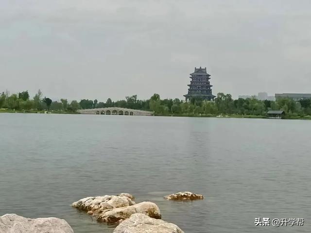 成都一个“天花板”级别公园，面积5000多亩，亭台楼阁，地铁直达