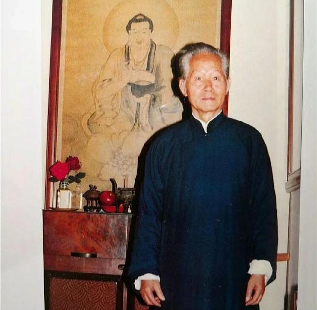 抗日名将孙立人，棺椁35年未入土 ，儿子九三阅兵后提迁葬