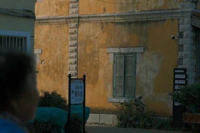 喝井水，烤豆腐，云南这座活着的千年古城，和杭州同名