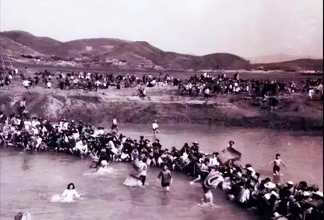 24万中国人在沙漠干大事？耗40年挖出10个西湖，美专家：立即停手