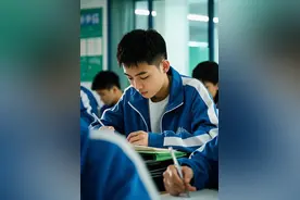 九年级三次模考大揭秘：哪次成绩最能预测中考结果？图片