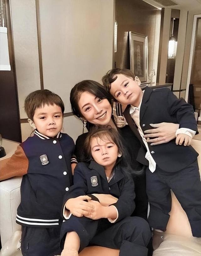 “买英国精子生3娃”的山东女人，8年后现状曝光！如今她后悔不？