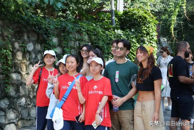 【公益活动】慕田峪长城助力第二届“苗乡少年红色行”公益活动 共筑青少年成长之路