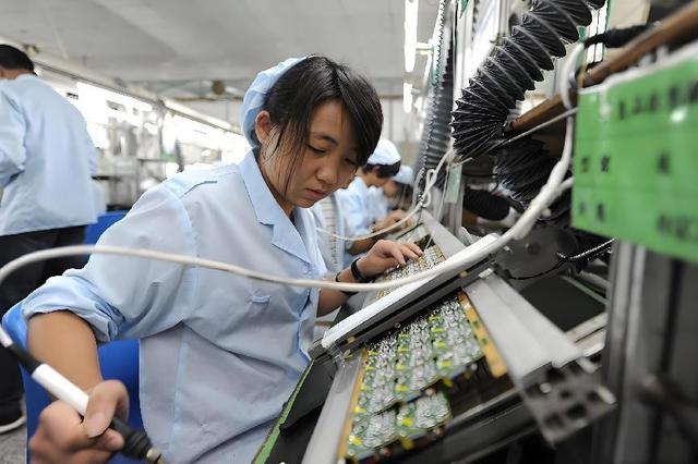 6000元月薪招工难：工厂和制造业，正逐渐被新一代中国年轻人抛弃