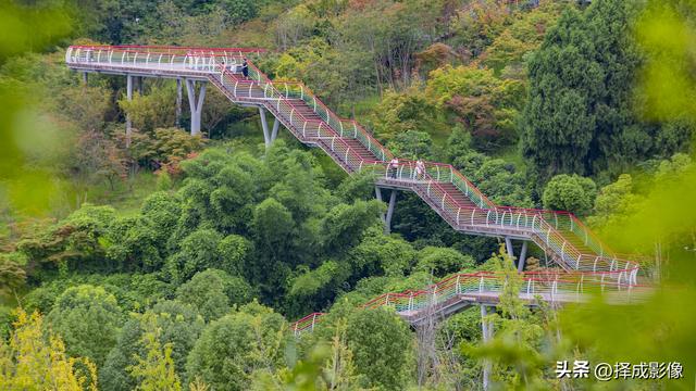 “成都之眼”竞在龙泉丹景山
