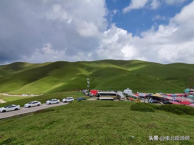 抓住夏天的尾巴，奔向大海草山