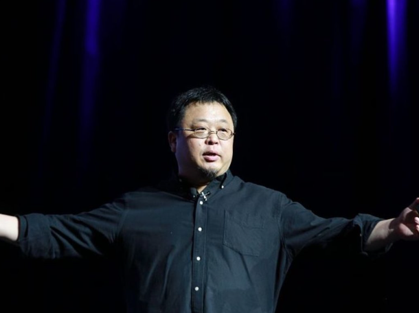 偷鸡不成蚀把米？以为能“捧杀”董宇辉，没成想自己被扒个底朝天