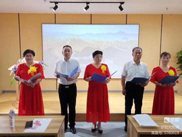 吟诵中秋诗词 品读传统文化