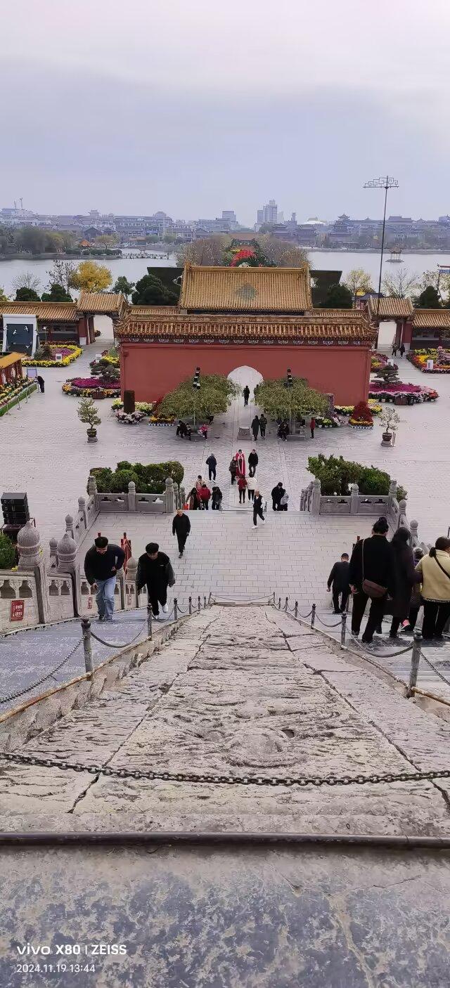 龙亭：七十二级台阶上的古今叠影