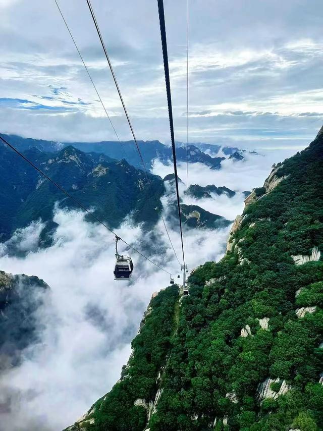 5个观景台+凌晨4点的日出：华山的险，藏着让人尖叫的光影密码