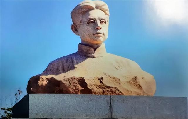 82年，张爱萍上将见到江泽民，吃惊道：原来你是江上青的儿子