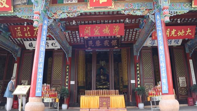 云南宋代千年古寺，建造时地下挖出大量黄金，得名涌金寺