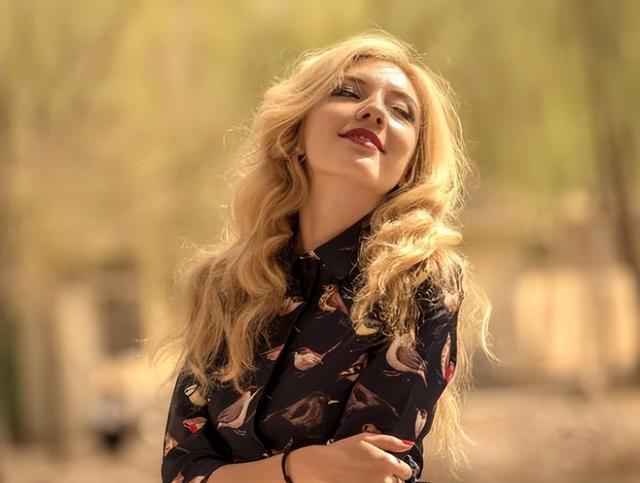 乌克兰姑娘来中国旅游，回国哭3天,坦言乌克兰与中国差距一目了然