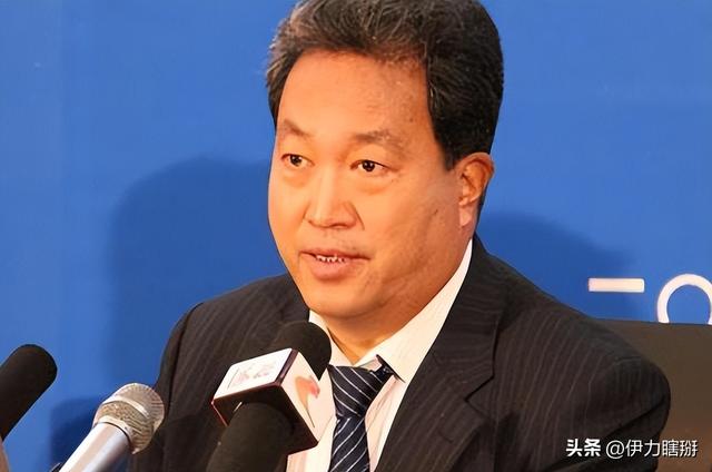 出门12名女秘书陪伴，非法敛财100亿，昔日河北首富锒铛入狱记