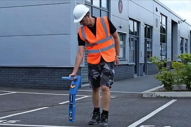 挖疯了！英格兰“宝藏”量创纪录！罗马“耳勺”比黄金还值钱？