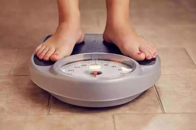 二甲双胍怎么吃才最有效？医生给出建议：这样吃效果翻倍！