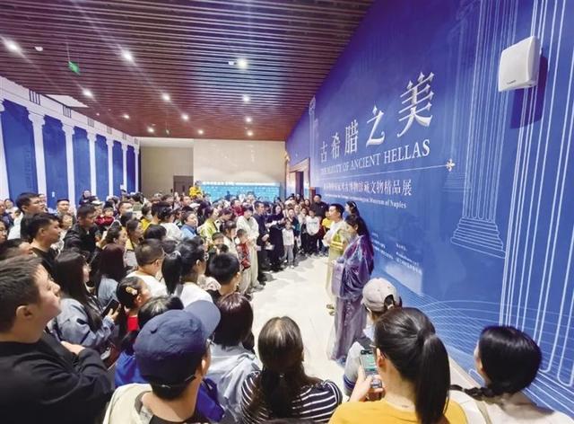 双节假期呼和浩特文博场馆里文明旅游成最动人底色
