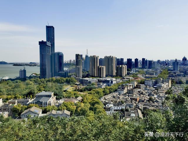 镇江西津渡的看点不在古街，而是云台山上