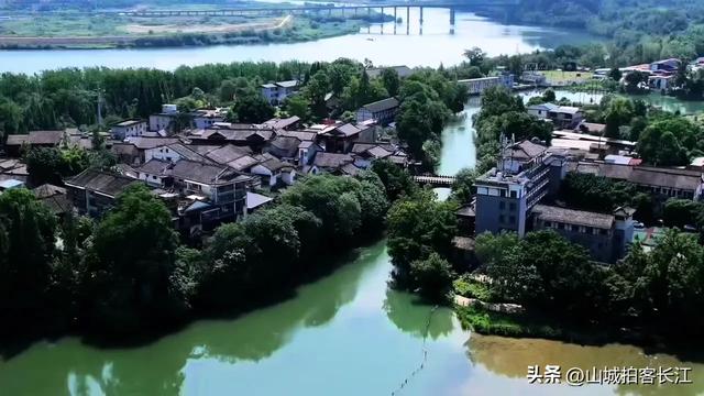 四川容易忽略的宝藏地级市,面积倒数第二,新高铁一通将成为顶流