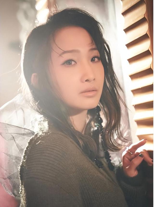 原来她早已离世！自己定墓园和寿衣，3200万遗产全给姐姐