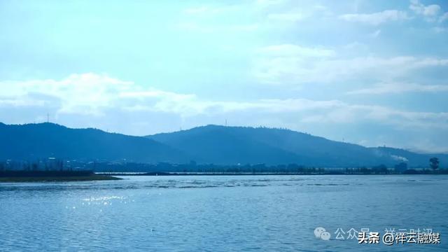 祥云:700余名徒步爱好者共赴青春之约