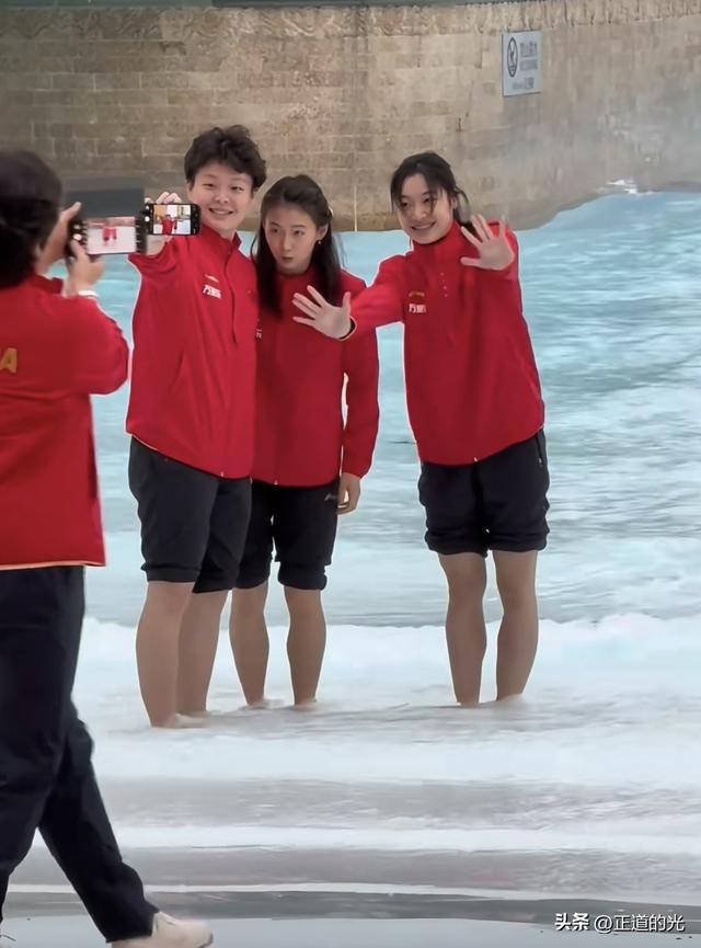 全红婵给跳水梦之队大汇演送祝福 陈芋汐陈艺文昌雅妮陈若琳都去了