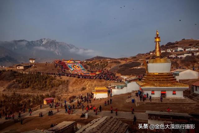 正月甘南,才是真正的信仰天堂,带你走进藏区的盛大节日--晒大佛