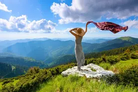 有高人预测，2025年一定会发生19种社会现象。图片